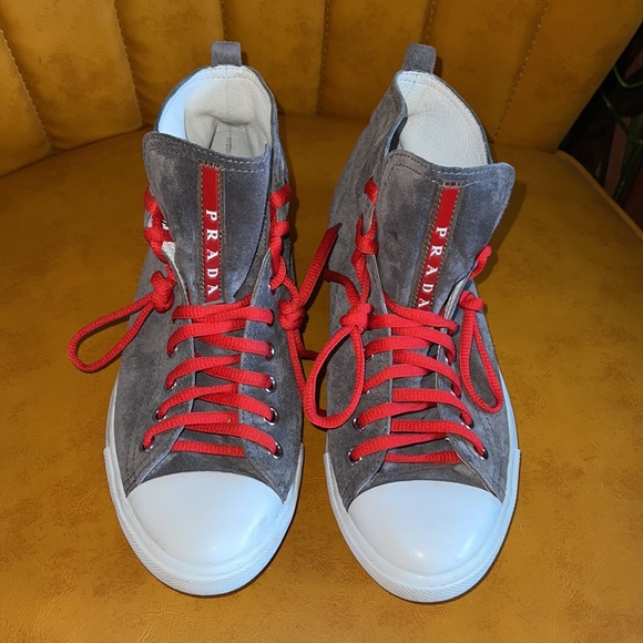 Prada, size 38 (8), grey suede red and silver accents, leather and rubber trim. - Picture 2 of 7